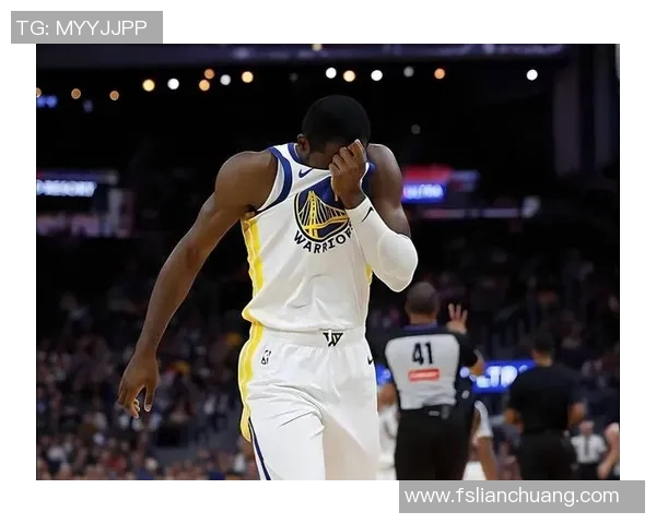 扎克拉文如何在NBA赛场上展现全能球技与领导力的完美结合